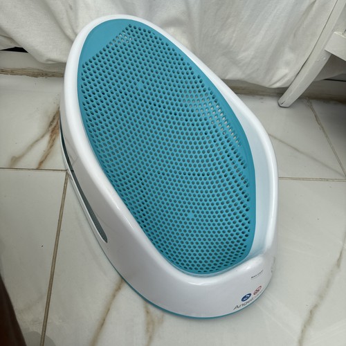 Baby bath seat laying - seat,